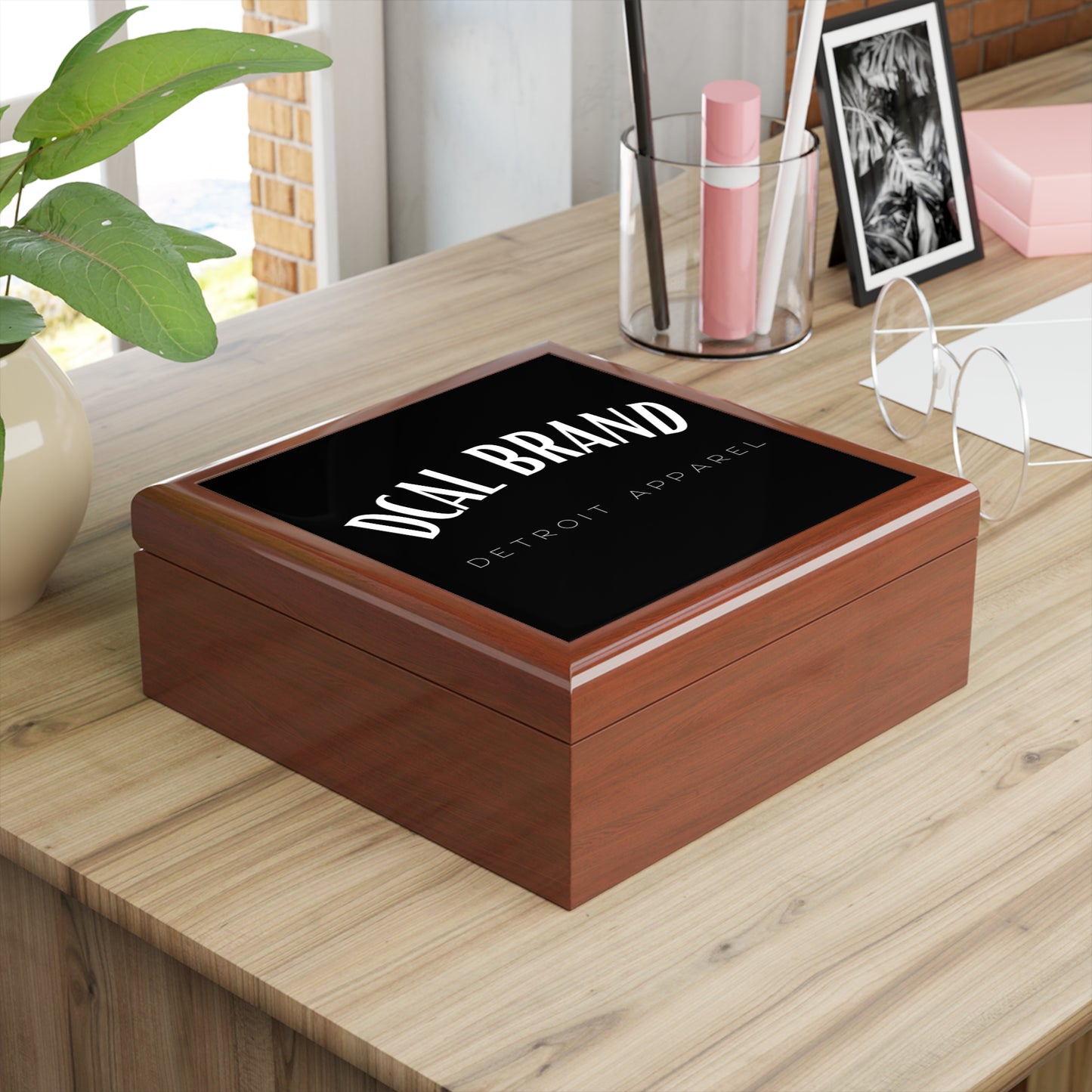 DCAL Jewelry Box